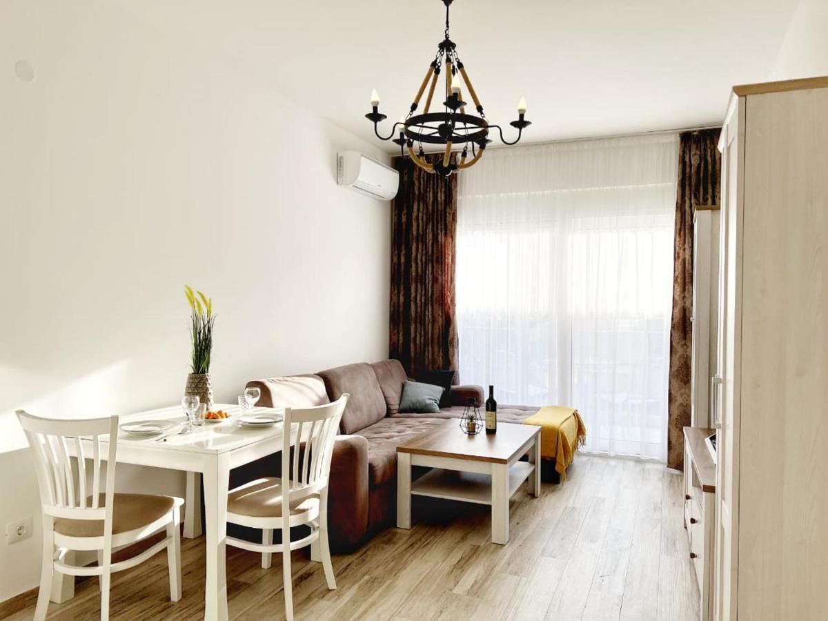 Yourhome Beach Apartments Dobra Voda Exterior photo